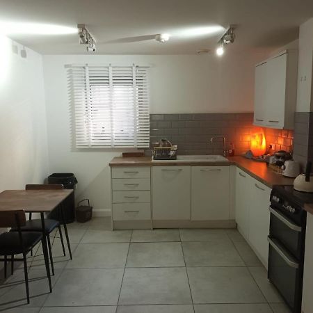 Cosy Modern Apartment In Central Bristol Near Stokes Croft Exterior photo